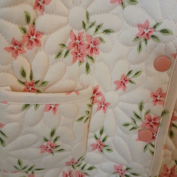 Cupcakes and Cashmere  Toddler Girl's Pink Floral Quilted Jacket Size 3 T - Picture 11 of 12